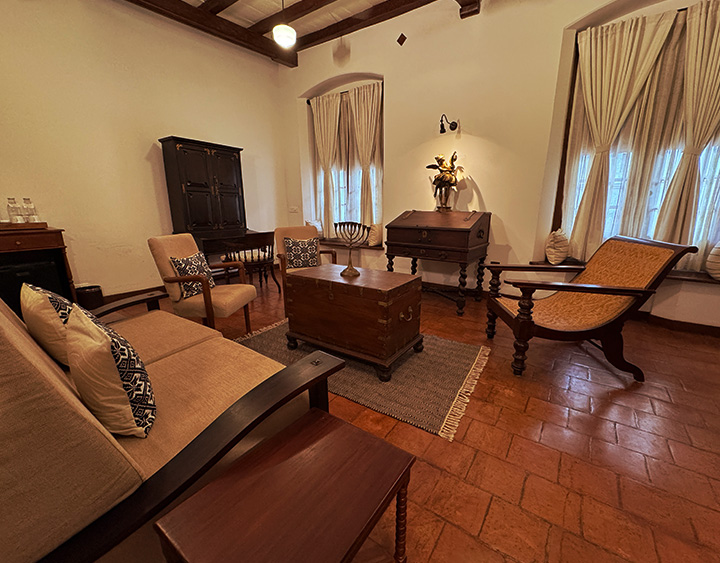 ab-grandmaster-room-image-1