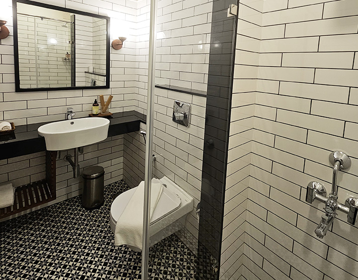 synagogue-bathroom-image-1